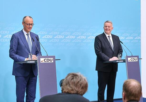 Bild vergr&ouml;&szlig;ern: Merz bekräftigt Reformpläne nach Wahlsieg in Rheinland-Pfalz