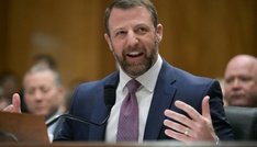 Trumps neuer Heimatschutzminister Mullin legt Amtseid ab