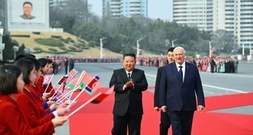 Nordkoreas Machthaber Kim empfängt belarussischen Staatschef Lukaschenko in Pjöngjang