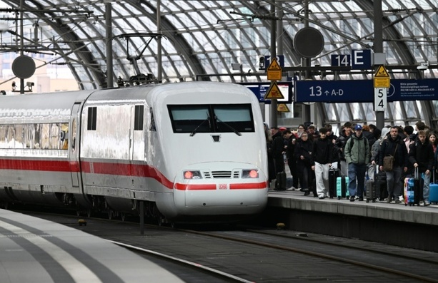 Bild vergr&ouml;&szlig;ern: Deutsche Bahn macht erneuten Milliardenverlust - Palla sieht aber Trendwende