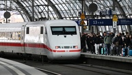 Deutsche Bahn macht Milliardenverlust - Fernverkehr schraubt Erwartungen herunter