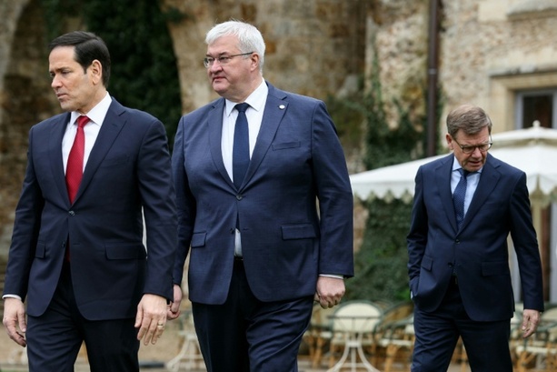 Bild vergr&ouml;&szlig;ern: Wadephul mahnt angesichts russisch-iranischer Nähe zum Zusammenhalt des Westens