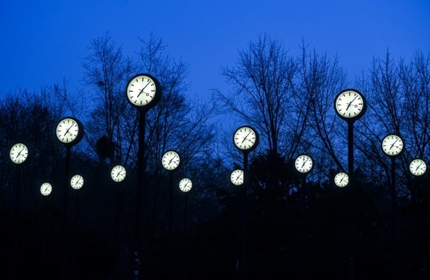 Bild vergr&ouml;&szlig;ern: In Deutschland gilt wieder die Sommerzeit - Uhren um eine Stunde vorgestellt