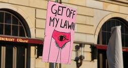 Linke will Gesamtstrategie zum Schutz von Frauen