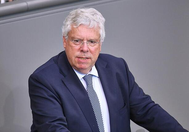 Bild vergr&ouml;&szlig;ern: Hardt will alle Gruppen in Syriens Zukunft einbinden