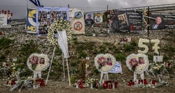 Nach Chaos vertagter Prozess zu Griechenlands schwerstem Zugunglück fortgesetzt