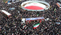 Tausende nehmen in Teheran Abschied von getötetem Marinekommandeur