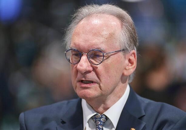 Bild vergr&ouml;&szlig;ern: Haseloff befürwortet Abschwächung von Klimazielen