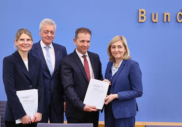 Bild vergr&ouml;&szlig;ern: Warken will Kürzungsvorschläge nur teilweise umsetzen