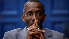 Rassismus gegen schwarzen Bürgermeister: Frankreichs Justiz ermittelt