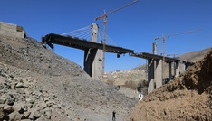 Zerstörung von Irans größter Brücke: Trump droht mit neuen Angriffen auf Infrastruktur