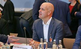 Fratzscher warnt Unternehmer vor Nähe zur AfD