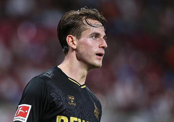 Bild vergr&ouml;&szlig;ern: 1. Bundesliga: Köln egalisiert 0:2-Rückstand in Frankfurt