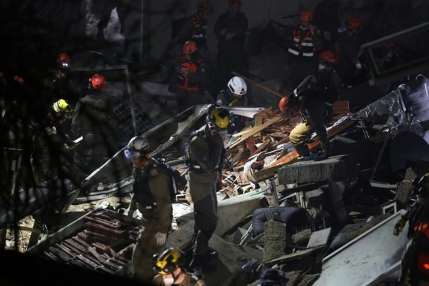 Bild vergr&ouml;&szlig;ern: Drei Vermisste und vier Verletzte nach Einschlag von iranischer Rakete in Haifa