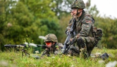 Bundeswehr will diese Woche Klarheit über Wehrdienst-Regel zu Auslandsreisen schaffen