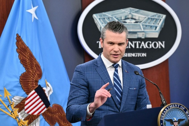 Bild vergr&ouml;&szlig;ern: Hegseth: Iran kann keine Raketen mehr bauen - US-Armee bleibt einsatzbereit