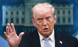 Trump warnt Teheran vor Erheben von Mautgebühren in Straße von Hormus