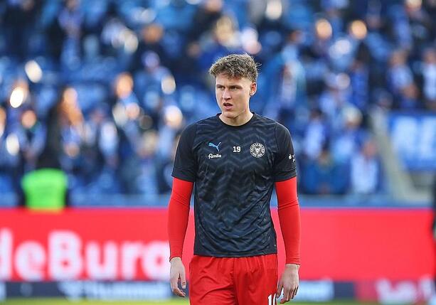 Bild vergr&ouml;&szlig;ern: 2. Bundesliga: Kiel siegt in Düsseldorf - Karlsruhe dreht Partie