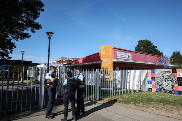 Bild vergr&ouml;&szlig;ern: Schüler in Frankreich sticht mit Küchenmesser auf 15-Jährige ein