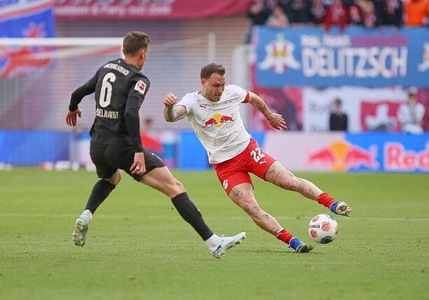 Bild vergr&ouml;&szlig;ern: 1. Bundesliga: RB Leipzig siegt knapp gegen Mönchengladbach