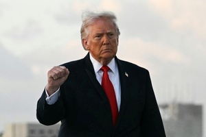 Nach Scheitern von Verhandlungen: Trump will Straße von Hormus blockieren