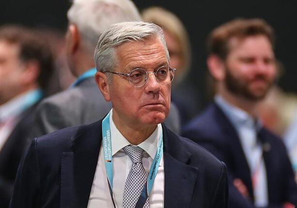 Bild vergr&ouml;&szlig;ern: Röttgen hält US-Seeblockade der Straße von Hormus für überfällig