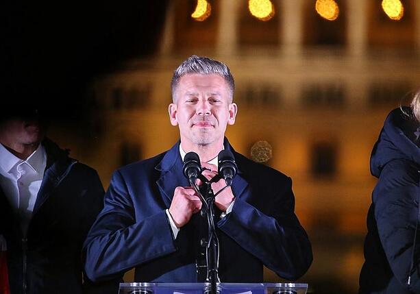 Bild vergr&ouml;&szlig;ern: Ungarn: Magyar dankt Wählern für klaren Sieg bei Parlamentswahl