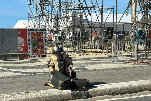 Bild vergr&ouml;&szlig;ern: Drei Wochen vor Mega-Konzert von Shakira: Sprengsatz an Copacabana entdeckt