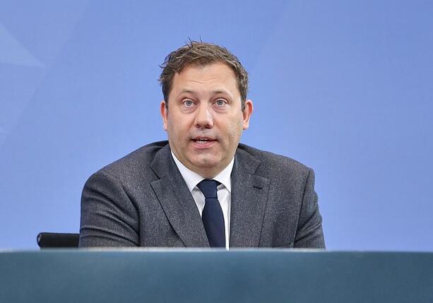 Bild vergr&ouml;&szlig;ern: Klingbeil: Mineralölkonzerne verstärkt kartellrechtlich im Fokus