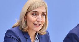 Warken stellt GKV-Sparpaket vor