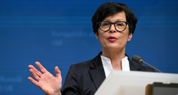 EU-Erweiterungskommissarin: Orbans Niederlage ist Schub für EU-Beitritt der Ukraine