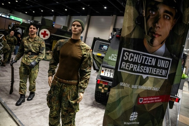 Bild vergr&ouml;&szlig;ern: Bundeswehr: Zahl der Bewerber steigt im ersten Quartal um 20 Prozent