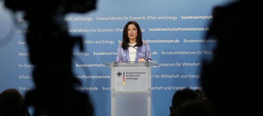 Reiche will Industriestrompreis bürokratiearm umsetzen