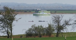 Rettungsversuch für hilflosen Buckelwal in Ostsee auf Freitag verschoben