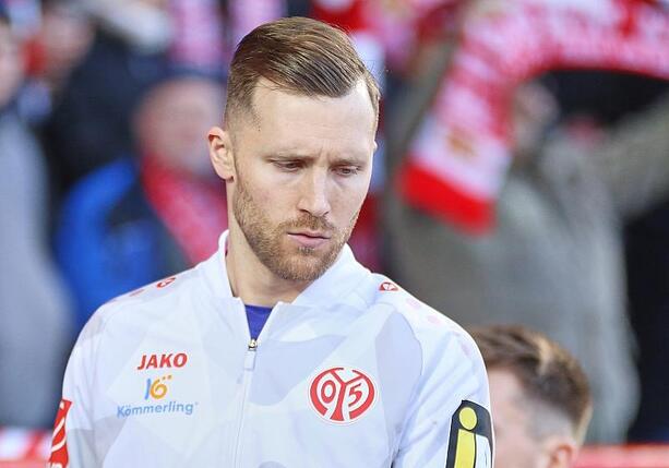 Bild vergr&ouml;&szlig;ern: Conference League: Straßburg zieht ins Halbfinale ein