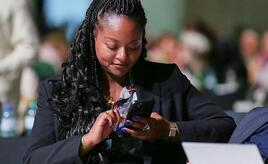 Touré kritisiert steuerfreie 1.000-Euro-Prämie