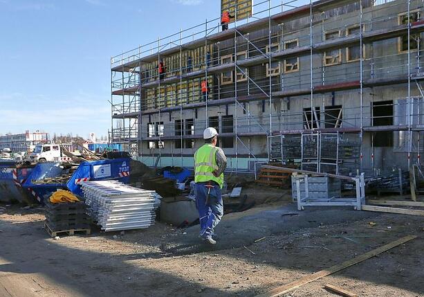 Bild vergr&ouml;&szlig;ern: Ifo: Zinssorgen belasten Geschäftsklima im Wohnungsbau