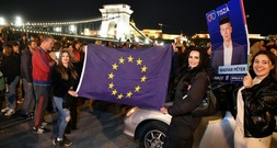 Hoffnung auf geordnete Machtübergabe in Ungarn: EU-Vertreter beraten mit Wahlsieger Magyar