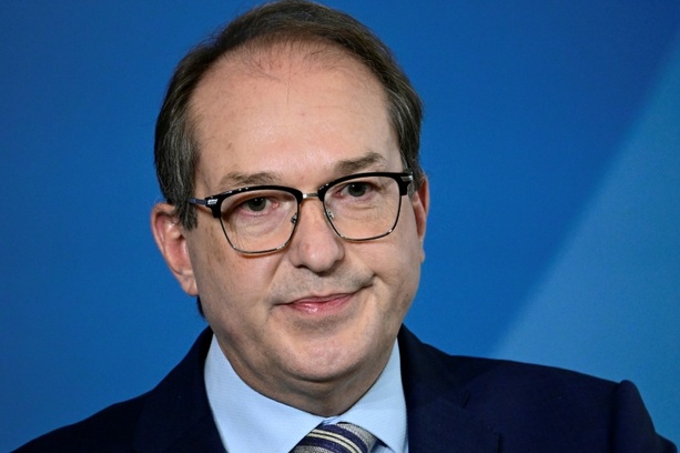 Bild vergr&ouml;&szlig;ern: Dobrindt: Keine verstärkten Fluchtbewegungen wegen Iran-Krieg