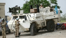 Macron: Französischer Blauhelmsoldat bei Angriff im Süden des Libanon getötet