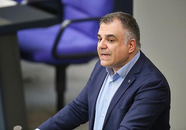 Bild vergr&ouml;&szlig;ern: SPD-Gesundheitspolitiker plädiert für Reduzierung der Krankenkassen