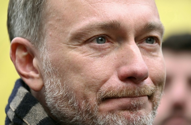 Bild vergr&ouml;&szlig;ern: Früherer FDP-Chef Lindner kämpft mit Doppelbelastung durch Job und Familie