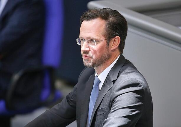 Bild vergr&ouml;&szlig;ern: Wiese sieht bei Krisenvorsorge Luft nach oben