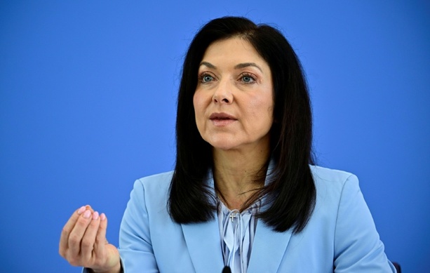 Bild vergr&ouml;&szlig;ern: Iran-Krieg: Bundesregierung halbiert Wachstumsprognose für 2026