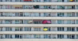 Bröckelnde Balkone: Eigentümergemeinschaft muss Sanierung veranlassen