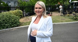 Trumps Sprecherin Leavitt geht in Mutterschutz