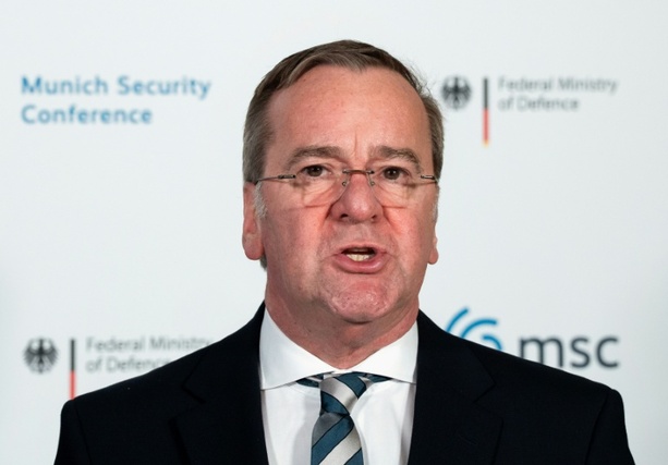 Bild vergr&ouml;&szlig;ern: Straße von Hormus: Pistorius will schon vor Einsatz-Beschluss Marine-Einheiten verlegen