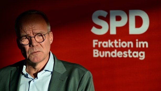 Bild vergr&ouml;&szlig;ern: SPD-Fraktionschef Miersch: Iran-Krise könnte Aufnahme neuer Schulden nötig machen