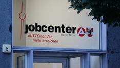 Weniger Bürgergeld-Empfänger schaffen Sprung in reguläre Arbeit