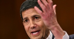 Wichtiger Senator gibt Blockade von Trumps Fed-Kandidaten Warsh auf